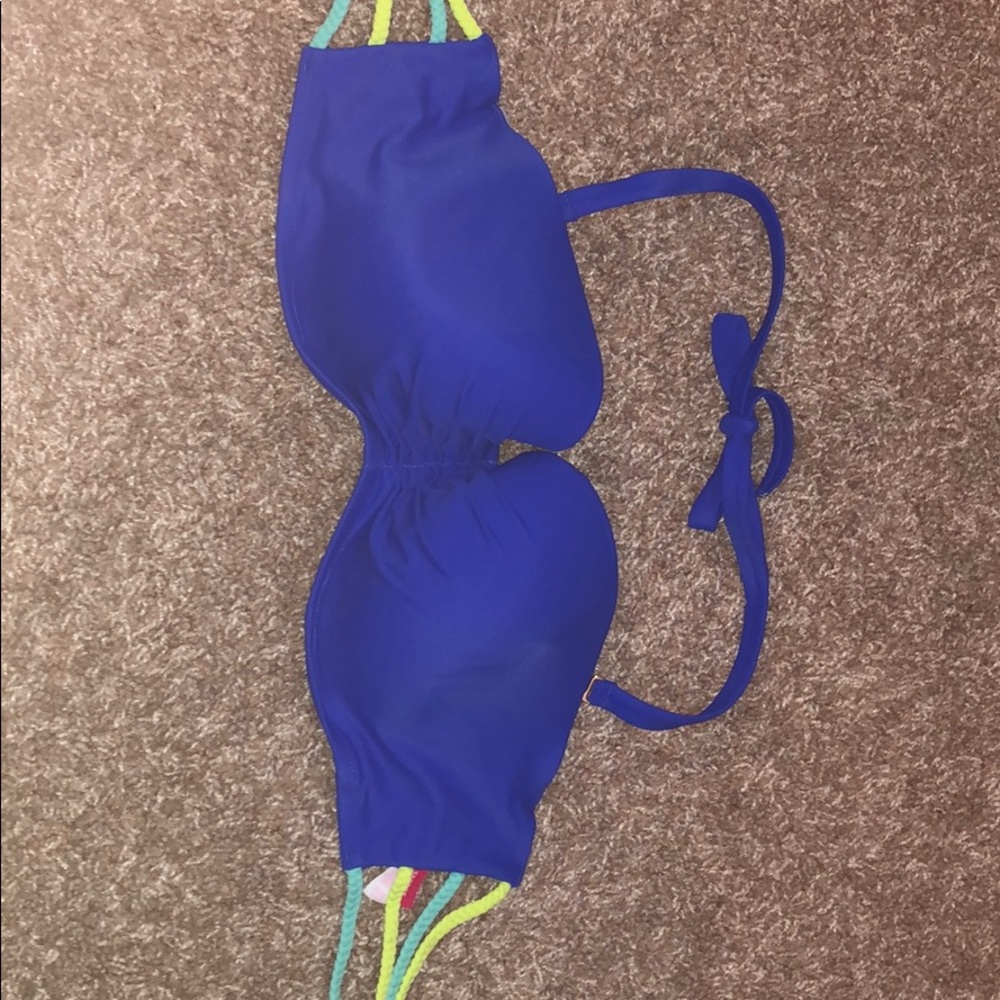 Victoria’s Secret bandeau bikini top